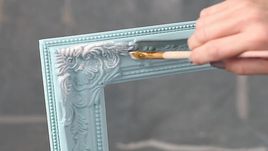 How To Use Highlights to Create an Antique Look with KILZ® Chalk Style Paint